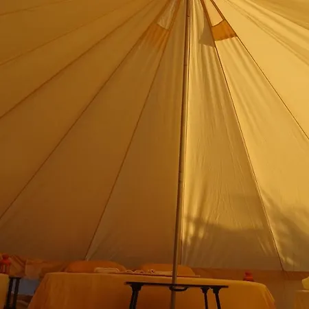 Роскошный шатер Glamping Bunec
