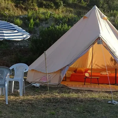 Роскошный шатер Glamping Bunec