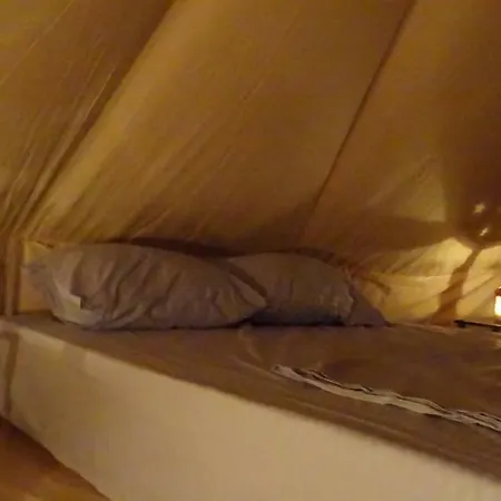 Glamping Bunec Luxury tent Piqeras